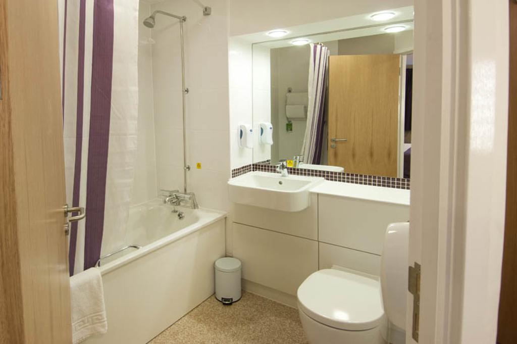 Premier Inn Stratford Upon Avon Waterways 객실 사진