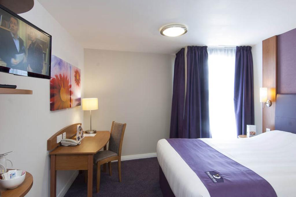 Premier Inn Stratford Upon Avon Waterways 객실 사진