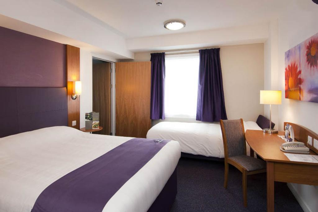 Premier Inn Stratford Upon Avon Waterways 객실 사진