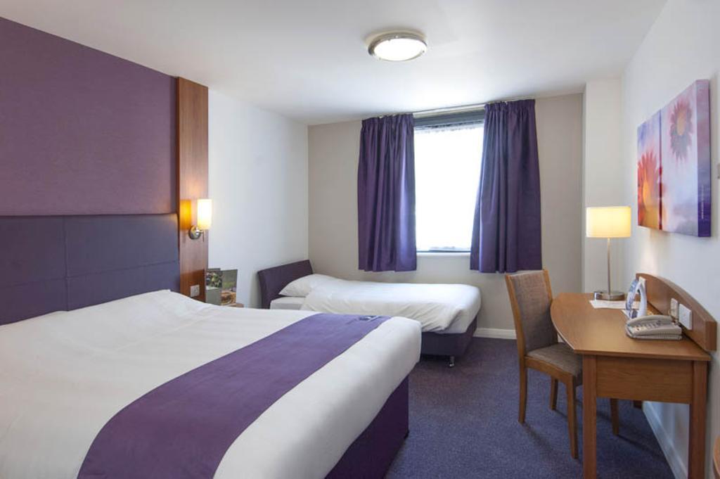 Premier Inn Stratford Upon Avon Waterways 객실 사진