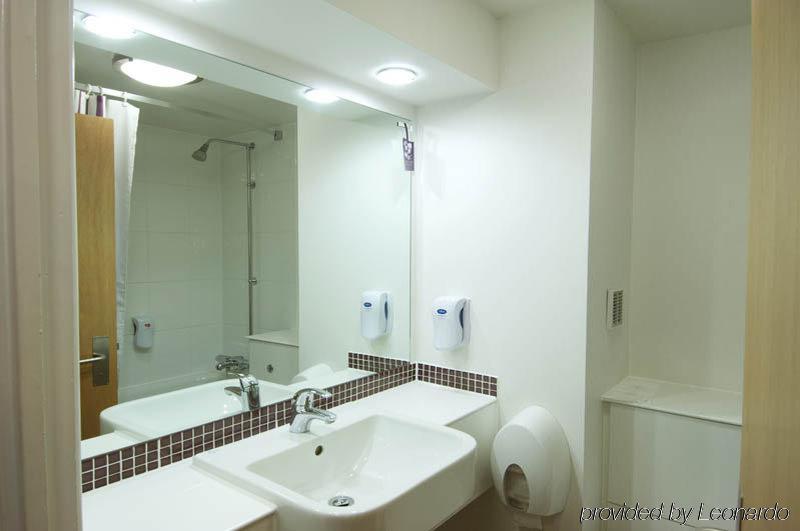 Premier Inn Stratford Upon Avon Waterways 외부 사진