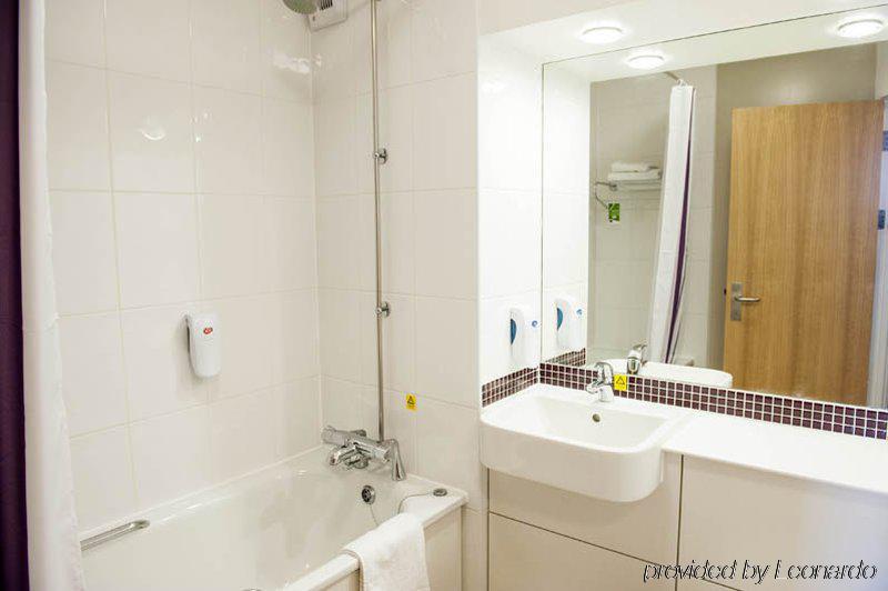 Premier Inn Stratford Upon Avon Waterways 외부 사진